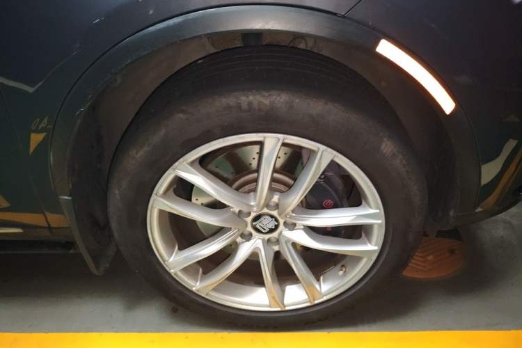 Used BYD Tang New Energy 2021 DM 2.0T Four-Wheel Drive High-Performance Flagship Model Right Front Wheel Hub