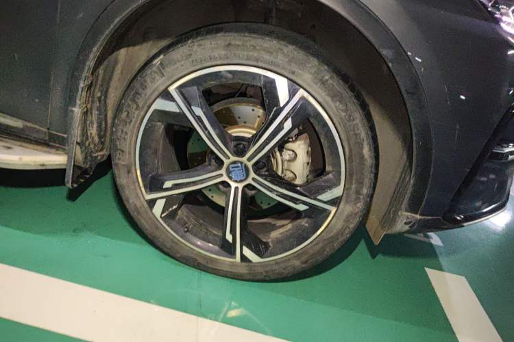 Used BYD Tang New Energy 2021 DM-i 112KM Prestige Model Right Front Wheel Hub