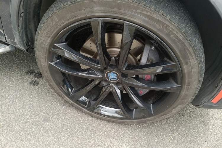 Used BYD Tang New Energy 2021 DM 2.0T Four-Wheel Drive High-Performance Flagship Model Right Front Wheel Hub