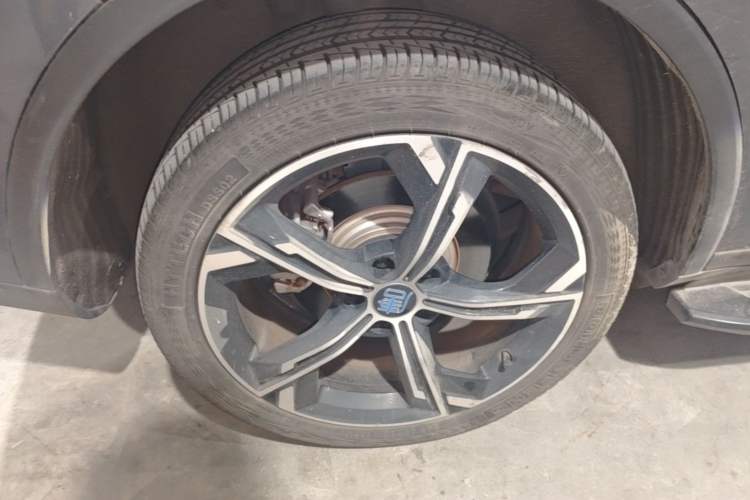 Used BYD Tang New Energy 2021 DM 2.0T Four-Wheel Drive Performance Edition Prestige Model Right Rear Wheel Hub