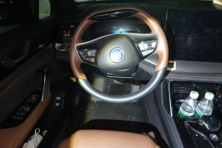 Used BYD Tang New Energy 2021 DM 2.0T Four-Wheel Drive Performance Edition Prestige Model Steering Wheel