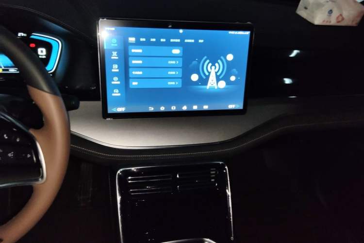 Used BYD Tang New Energy 2021 DM-i 112KM Prestige Model Audio And AC Panel
