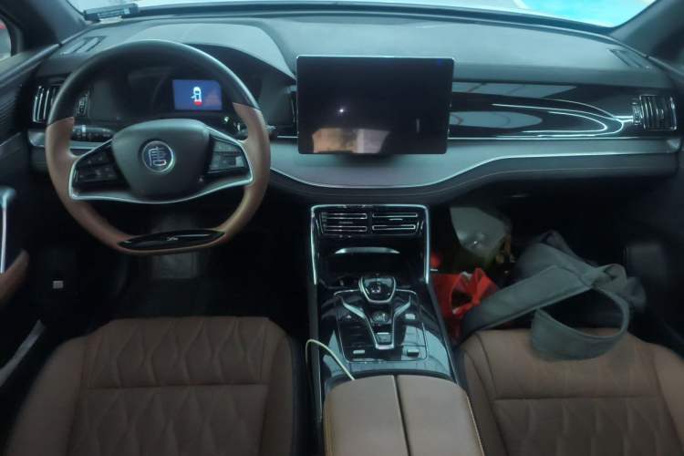 Used BYD Tang New Energy 2021 DM-i 112KM Prestige Model Center Console