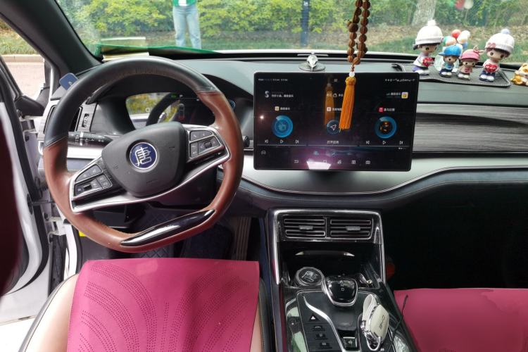 Used BYD Tang New Energy 2021 DM 2.0T Four-Wheel Drive High-Performance Luxury Model Center Console