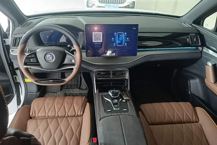 Used BYD Tang New Energy 2021 DM-i 112KM Prestige Model Center Console