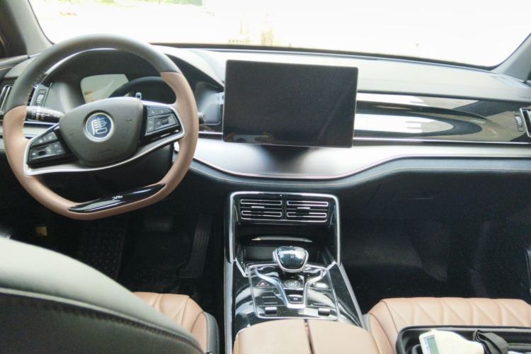Used BYD Tang New Energy 2021 DM-i 112KM Prestige Model Center Console