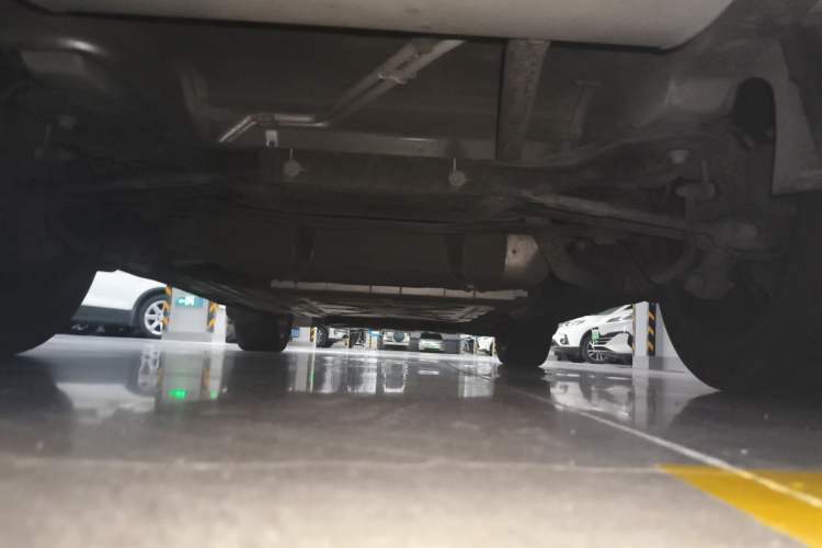 Used BYD Tang New Energy 2021 DM-i 112KM Prestige Model Chassis Rear
