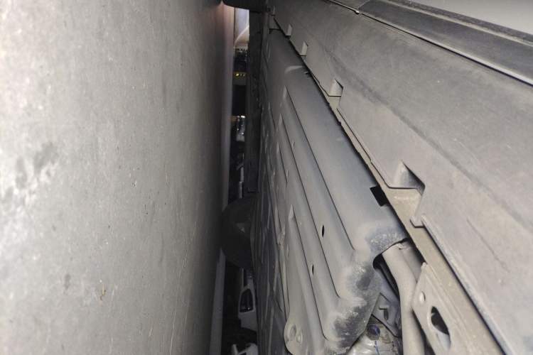 Used BYD Tang New Energy 2021 DM-i 112KM Prestige Model Chassis Rear Left