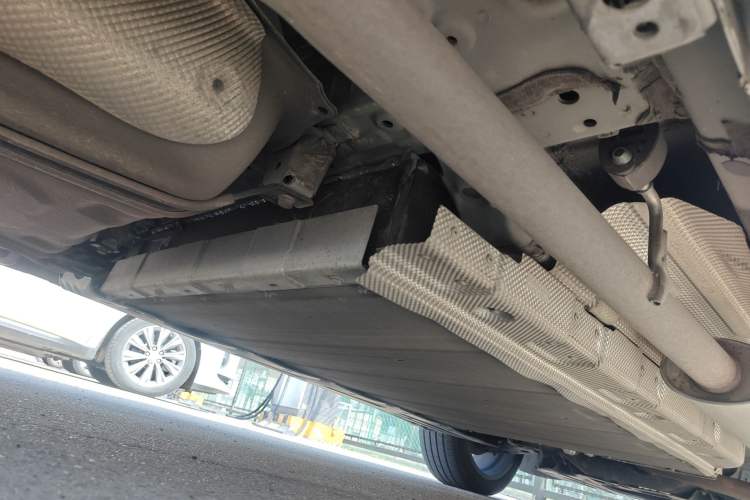 Used BYD Tang New Energy 2021 DM-i 112KM Prestige Model Chassis Rear Right