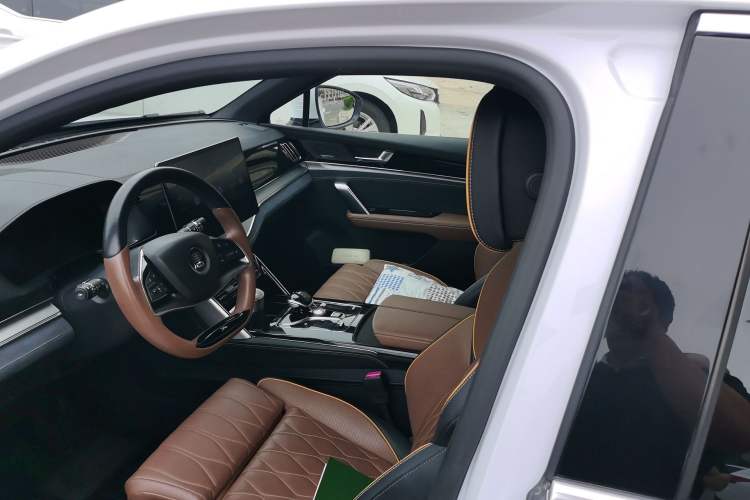 Used BYD Tang New Energy 2021 DM-i 112KM Prestige Model Driver Seat