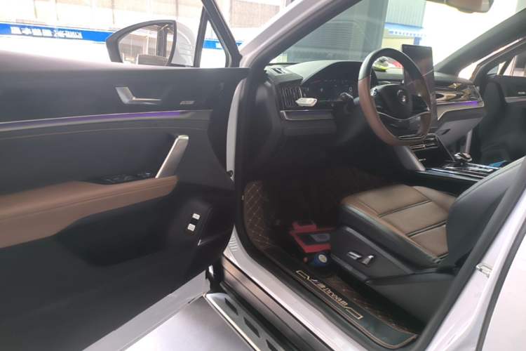 Used BYD Tang New Energy 2021 DM 2.0T Four-Wheel Drive High-Performance Luxury Model Driver Seat