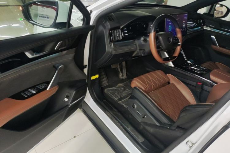 Used BYD Tang New Energy 2021 EV Four-Wheel Drive High-Performance Flagship Model Driver Seat