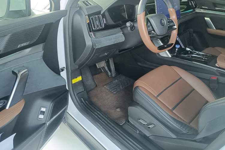 Used BYD Tang New Energy 2021 DM 2.0T Four-Wheel Drive High-Performance Luxury Model Driver Seat