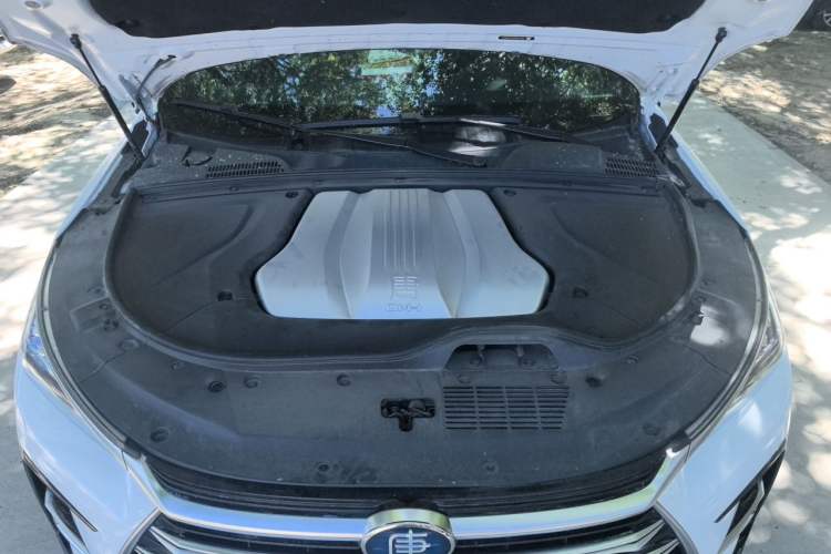 Used BYD Tang New Energy 2021 DM-i 112KM Prestige Model Engine Bay