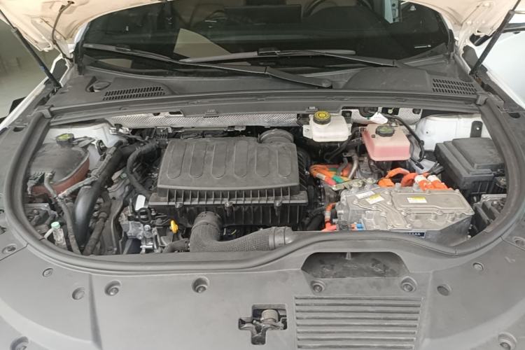 Used BYD Tang New Energy 2021 DM 2.0T Four-Wheel Drive High-Performance Luxury Model Engine Bay