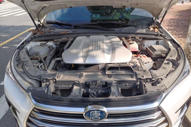 Used BYD Tang New Energy 2021 DM 2.0T Four-Wheel Drive High-Performance Flagship Model Engine Bay