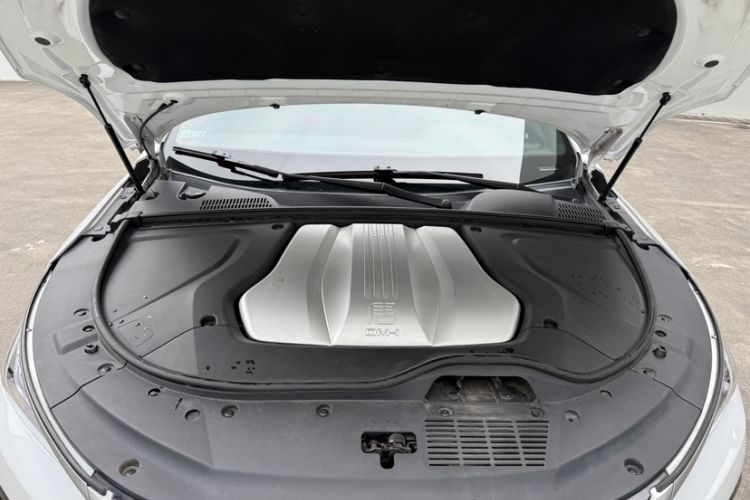 Used BYD Tang New Energy 2021 DM-i 112KM Prestige Model Engine Bay