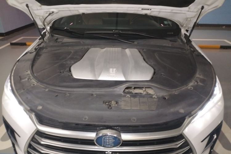 Used BYD Tang New Energy 2021 DM-i 112KM Prestige Model Engine Bay