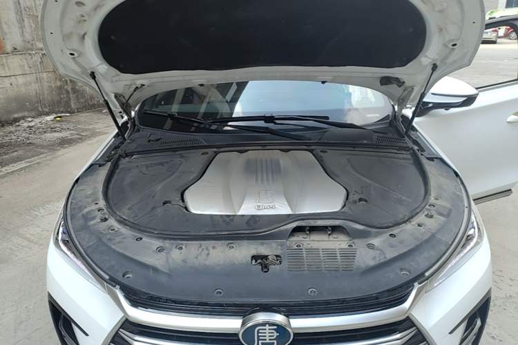 Used BYD Tang New Energy 2021 DM-i 112KM Prestige Model Engine Bay
