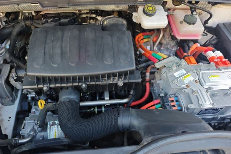 Used BYD Tang New Energy 2021 DM 2.0T Four-Wheel Drive High-Performance Luxury Model Engine Bay
