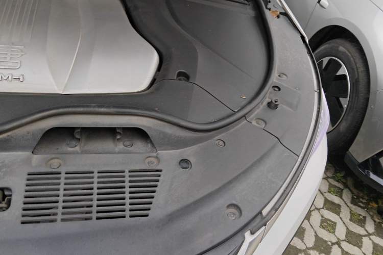 Used BYD Tang New Energy 2021 DM-i 112KM Prestige Model Engine Bay Left