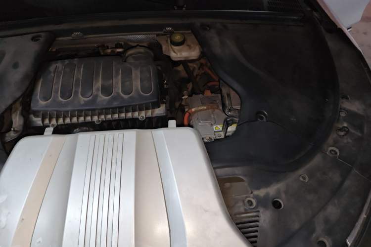 Used BYD Tang New Energy 2021 DM 2.0T Four-Wheel Drive Performance Edition Prestige Model Engine Bay Left