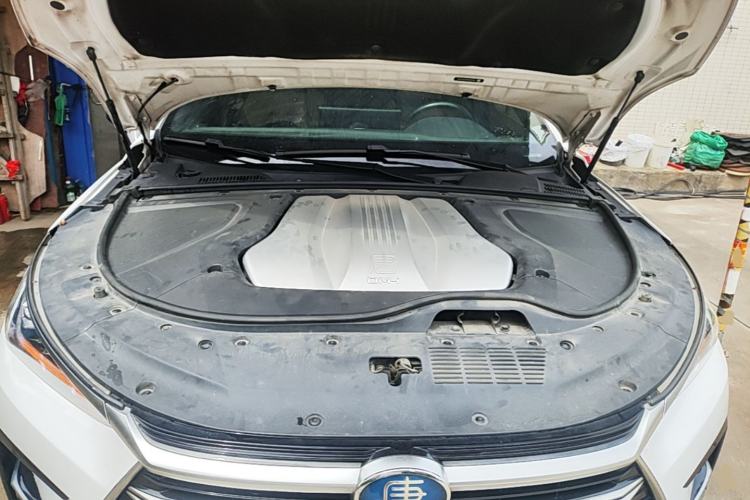 Used BYD Tang New Energy 2021 DM-i 112KM Prestige Model Engine Bay