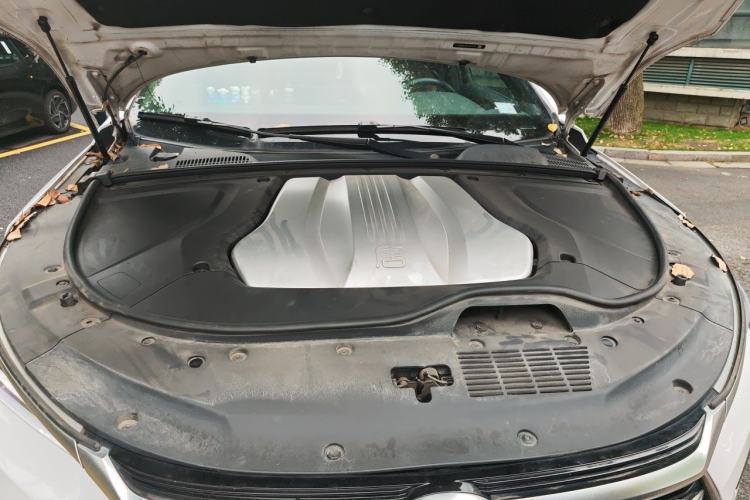 Used BYD Tang New Energy 2021 DM 2.0T Four-Wheel Drive High-Performance Flagship Model Engine Bay