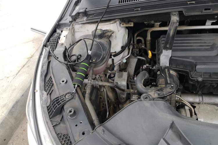 Used BYD Tang New Energy 2021 DM-i 112KM Prestige Model Engine Bay Right