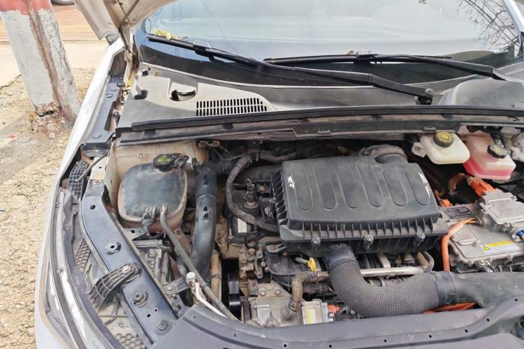 Used BYD Tang New Energy 2021 DM 2.0T Four-Wheel Drive Performance Edition Prestige Model Engine Bay Right