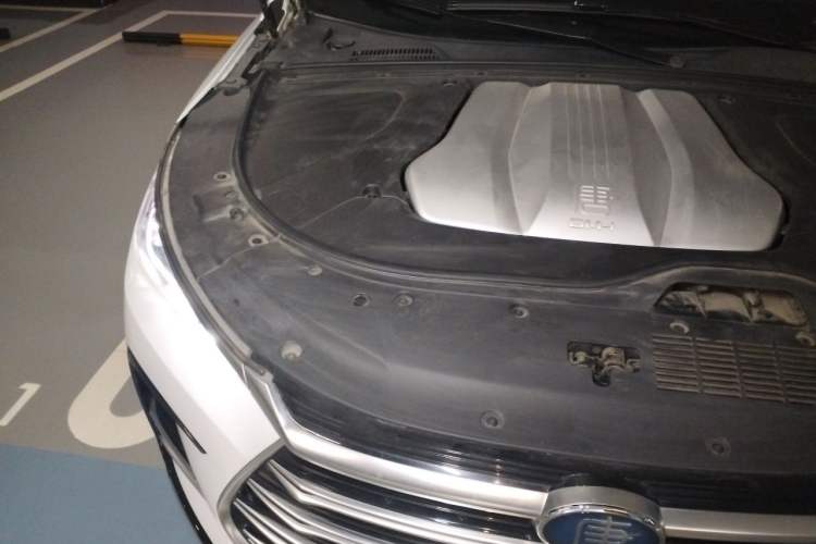 Used BYD Tang New Energy 2021 DM-i 112KM Prestige Model Engine Bay Right