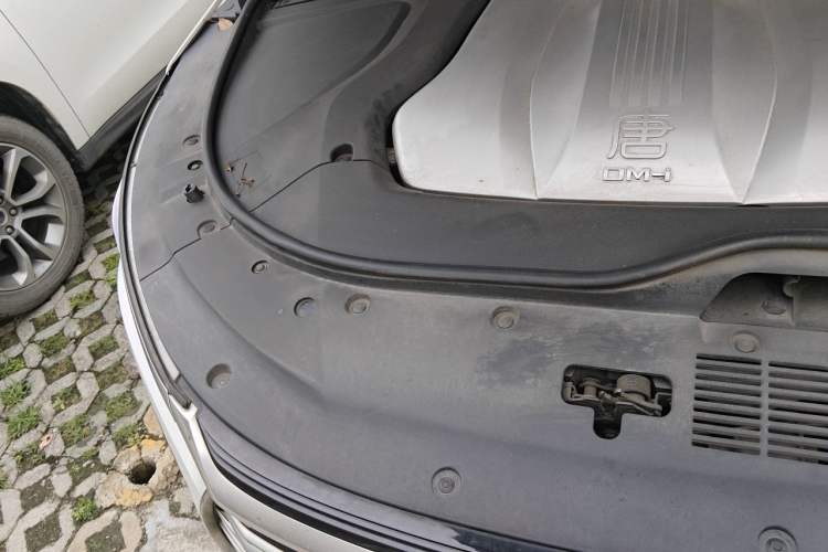 Used BYD Tang New Energy 2021 DM-i 112KM Prestige Model Engine Bay Right