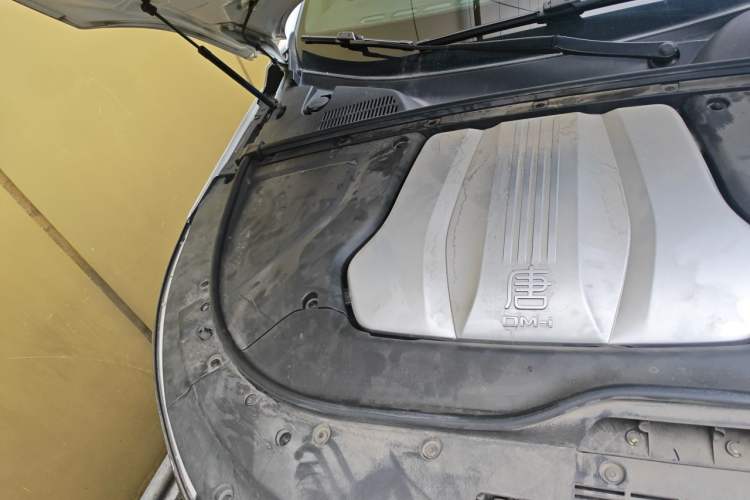 Used BYD Tang New Energy 2021 DM-i 112KM Prestige Model Engine Bay Right