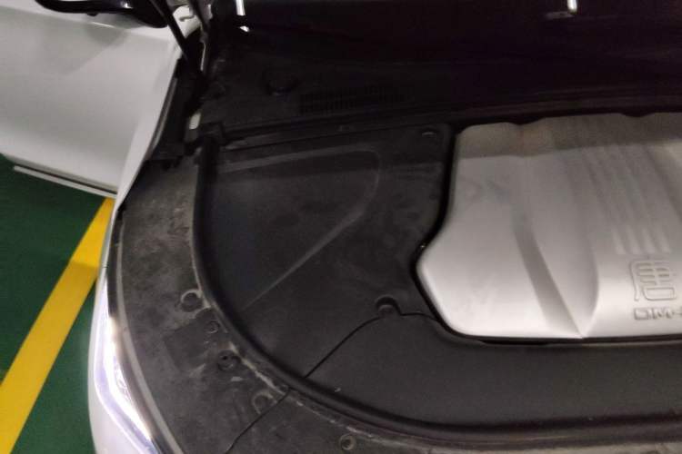 Used BYD Tang New Energy 2021 DM-i 112KM Prestige Model Engine Bay Right