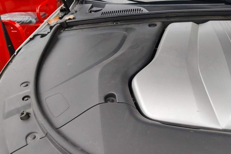 Used BYD Tang New Energy 2021 DM-i 112KM Prestige Model Engine Bay Right