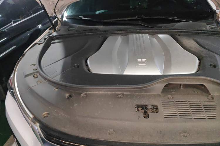 Used BYD Tang New Energy 2021 DM 2.0T Four-Wheel Drive High-Performance Flagship Model Engine Bay Right