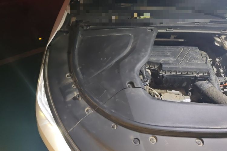 Used BYD Tang New Energy 2021 DM-i 112KM Prestige Model Engine Bay Right