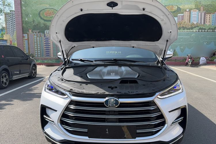 Used BYD Tang New Energy 2021 DM 2.0T Four-Wheel Drive High-Performance Flagship Model Engine Bay
