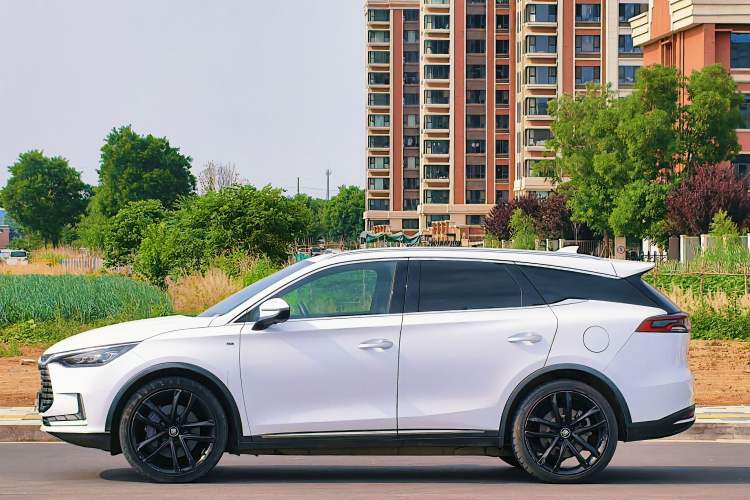 Used BYD Tang New Energy 2021 EV Four-Wheel Drive High-Performance Flagship Model Exterior 1
