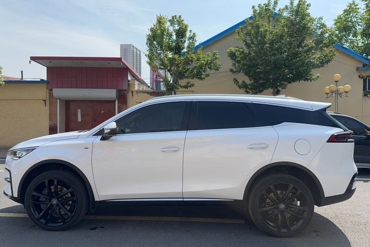 Used BYD Tang New Energy 2021 DM 2.0T Four-Wheel Drive High-Performance Flagship Model Exterior 1