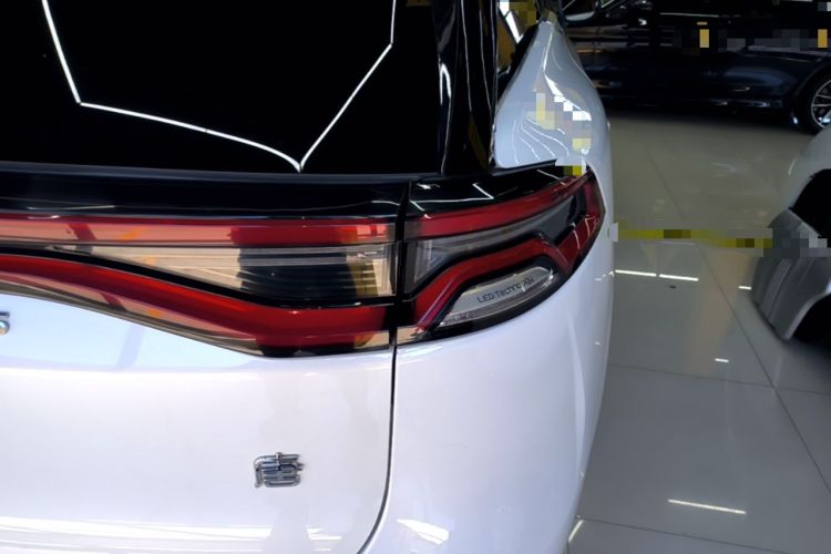 Used BYD Tang New Energy 2021 DM-i 112KM Prestige Model Exterior 3