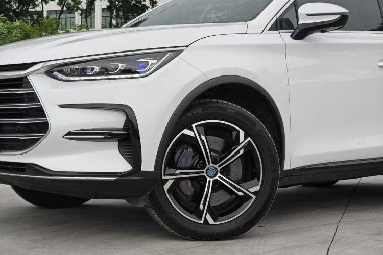 Used BYD Tang New Energy 2021 DM 2.0T Four-Wheel Drive High-Performance Luxury Model Exterior 7