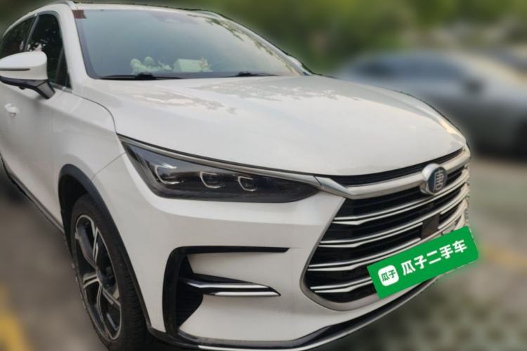 Used BYD Tang New Energy 2021 DM-i 112KM Prestige Model Front Right 45 Deg