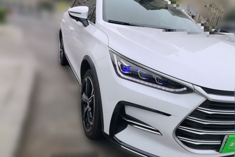 Used BYD Tang New Energy 2021 DM-i 112KM Prestige Model Front Right 45 Deg