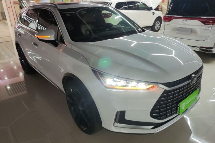 Used BYD Tang New Energy 2021 EV Four-Wheel Drive High-Performance Flagship Model Front Right 45 Deg