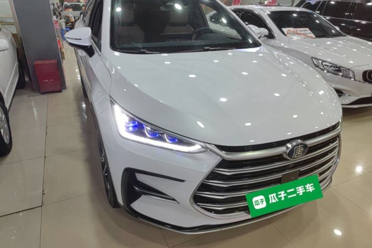 Used BYD Tang New Energy 2021 DM-i 112KM Prestige Model Front Right 45 Deg