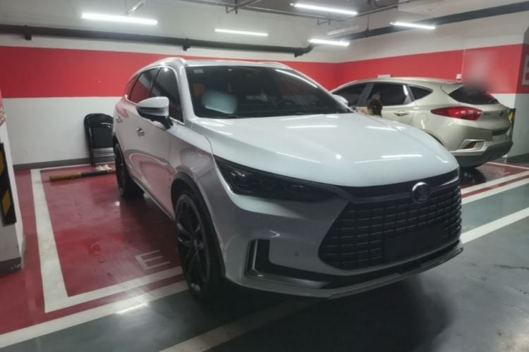 Used BYD Tang New Energy 2021 EV Four-Wheel Drive High-Performance Flagship Model Front Right 45 Deg