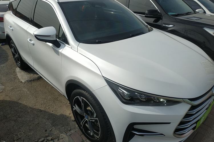 Used BYD Tang New Energy 2021 DM-i 112KM Prestige Model Front Right 45 Deg
