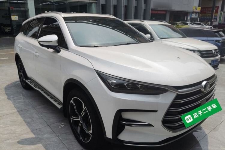 Used BYD Tang New Energy 2021 DM-i 112KM Prestige Model Front Right 45 Deg