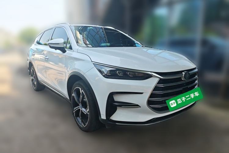Used BYD Tang New Energy 2021 DM-i 112KM Prestige Model Front Right 45 Deg